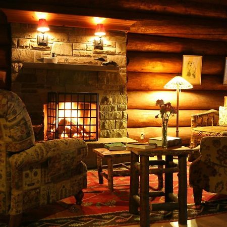 Trout Point Lodge Of Nova Scotia East Kemptville Beltér fotó
