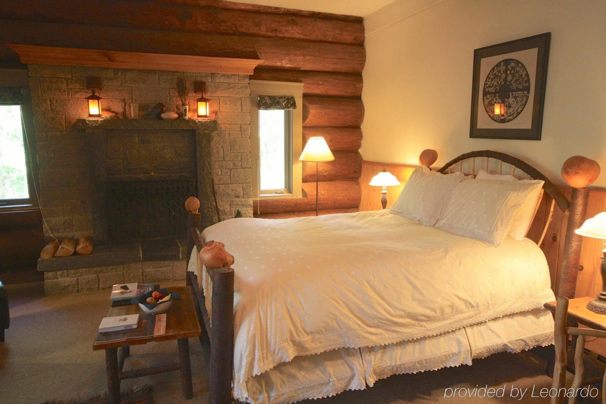 Trout Point Lodge Of Nova Scotia East Kemptville Szoba fotó