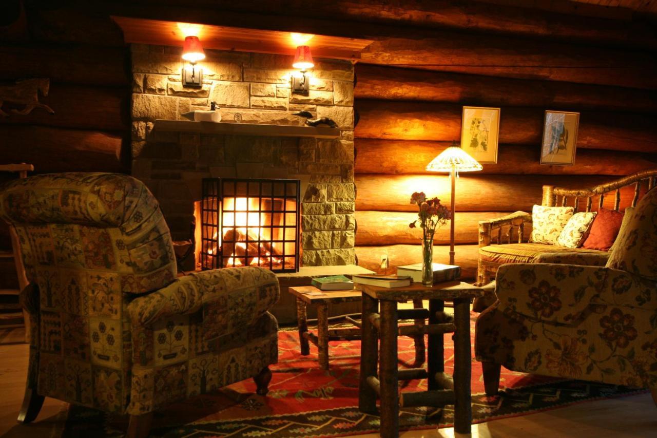 Trout Point Lodge Of Nova Scotia East Kemptville Beltér fotó